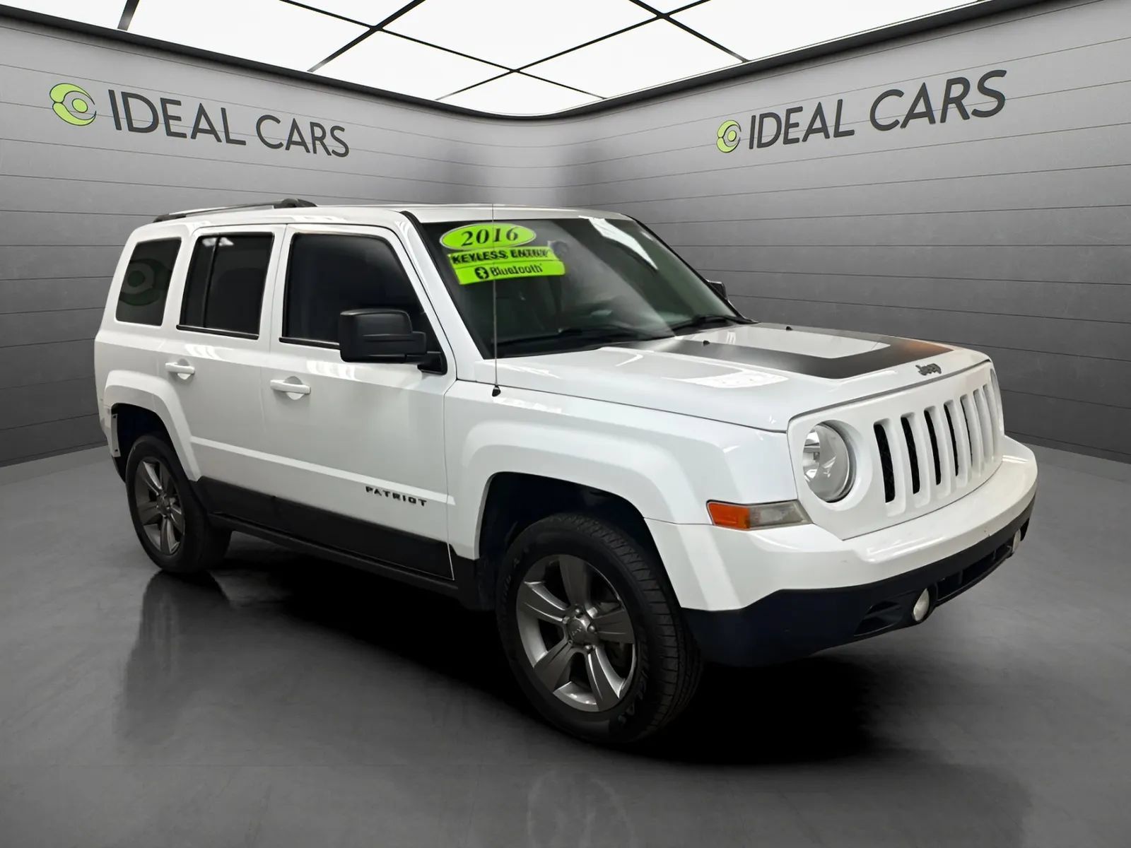 Used 2016 Jeep Patriot Sport w/ Power Value Group FWD image 3