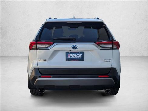 Used 2020 Toyota RAV4 Limited image 7