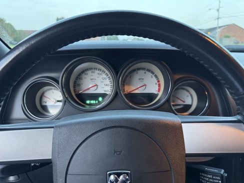 Used 2010 Dodge Challenger R/T image 25