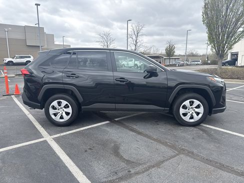 Certified 2025 Toyota RAV4 LE AWD/4WD image 37