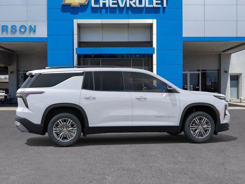 New 2026 Chevrolet Traverse LT w/ Driver Confidence Package image 5