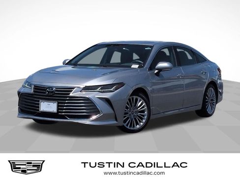 Used 2020 Toyota Avalon Limited w/ All Weather Liner Package FWD image 1