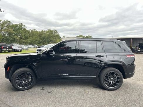 Used 2025 Jeep Grand Cherokee Summit image 14