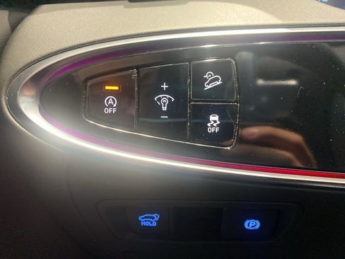 Certified 2025 Genesis GV70 3.5T Sport w/ Sport Advanced Package image 22