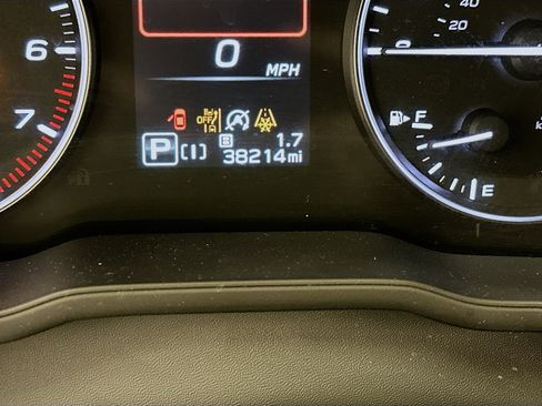 Used 2024 Subaru Crosstrek 2.0i Premium image 19