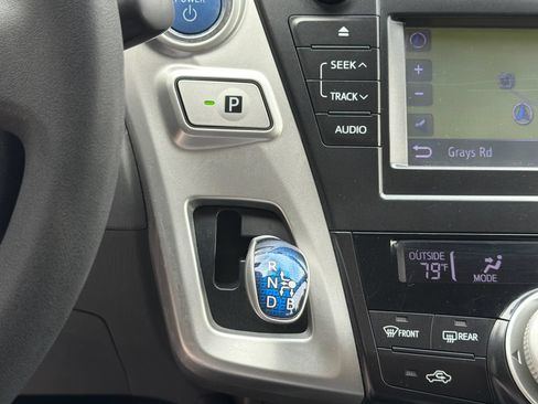 Used 2012 Toyota Prius V Five FWD image 29