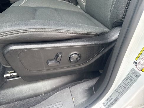 Used 2025 RAM 1500 Big Horn image 24