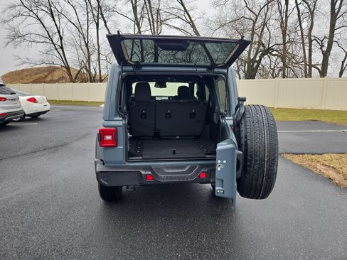 New 2026 Jeep Wrangler Sport S AWD/4WD image 18