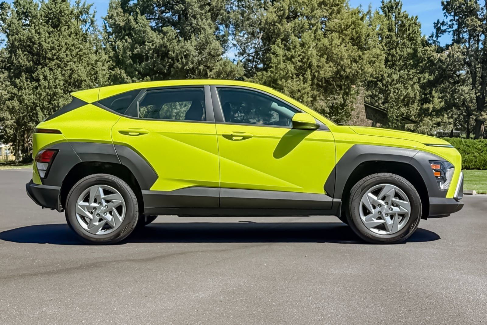 Used 2026 Hyundai Kona SE AWD/4WD image 3
