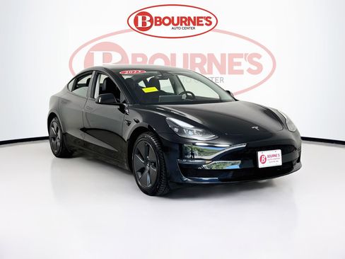 Used 2023 Tesla Model 3 Standard Range RWD image 1