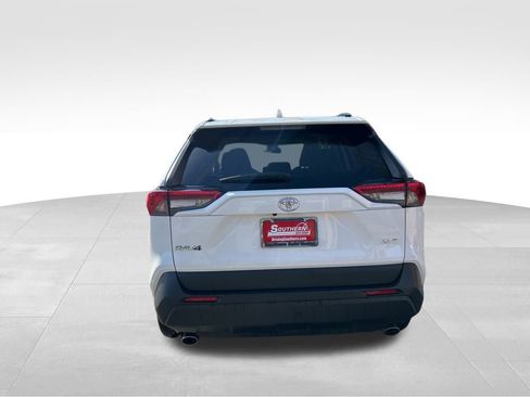 Used 2024 Toyota RAV4 XLE image 4