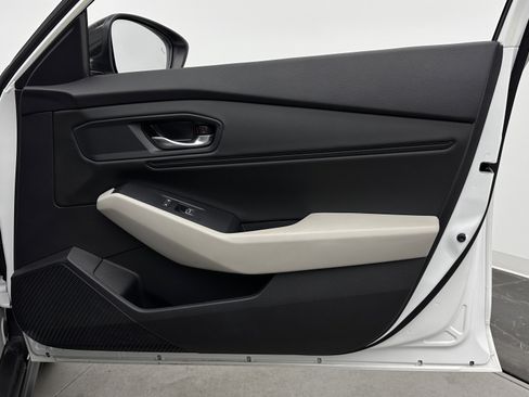 Used 2025 Honda Accord SE image 33
