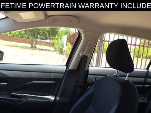 Used 2024 Nissan Versa SV w/ Trunk Package FWD image 9