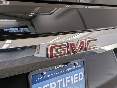 Certified 2024 GMC Yukon XL SLT image 13