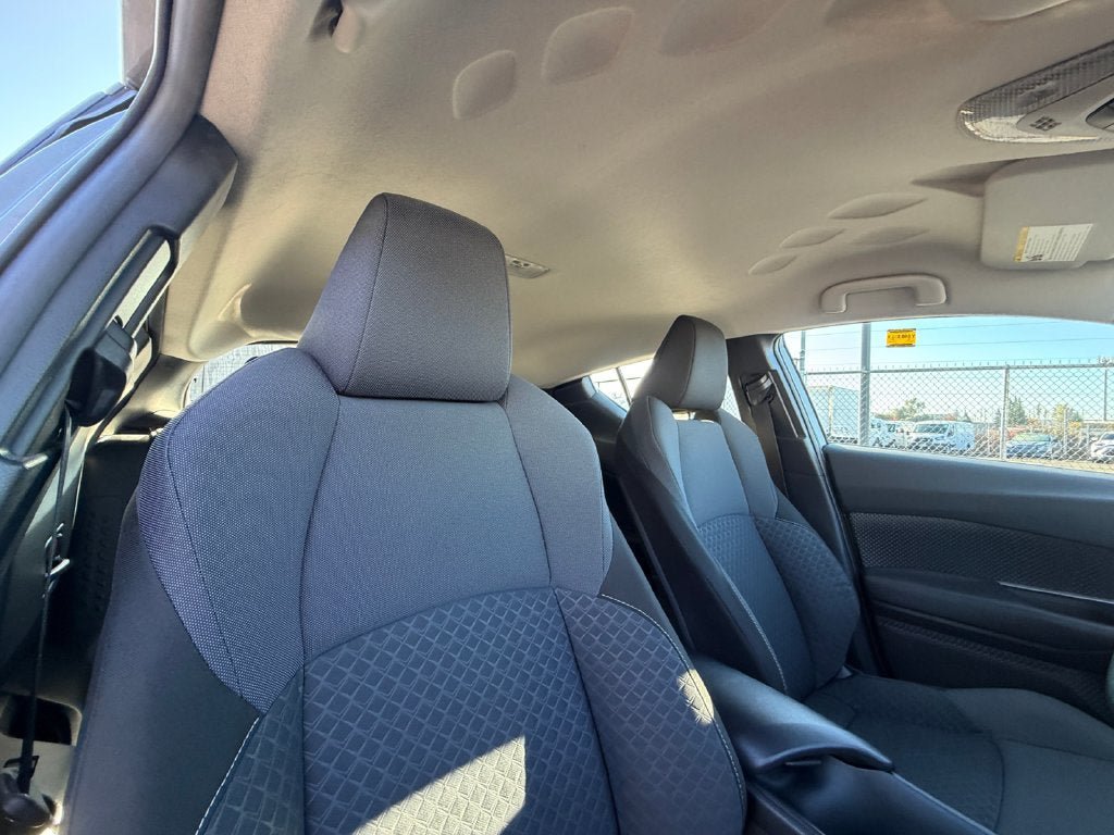 Used 2021 Toyota C-HR LE FWD image 27