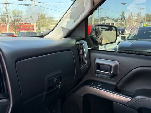 Used 2018 Chevrolet Silverado 1500 LT image 22