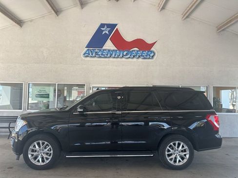 Used 2021 Ford Expedition XLT image 2