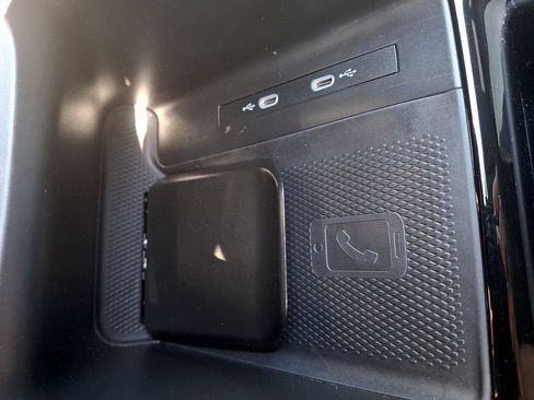 Certified 2023 Volkswagen ID.4 Pro RWD image 23