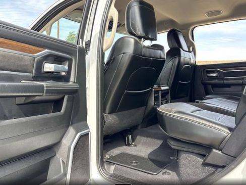 Used 2024 RAM 2500 Laramie AWD/4WD image 17