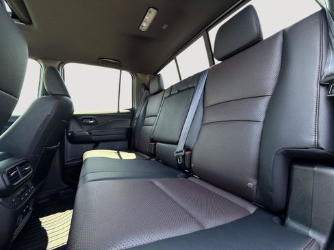 Certified 2024 Honda Ridgeline Black Edition image 29