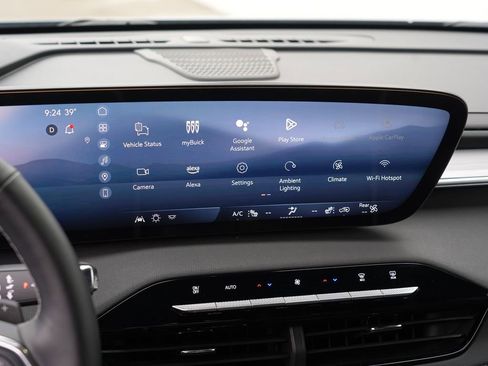 Used 2025 Buick Enclave Preferred image 22