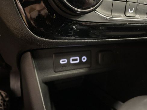 Used 2020 Buick Encore GX Preferred FWD image 30
