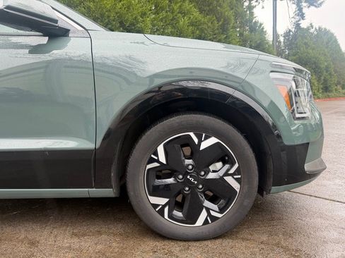 Used 2024 Kia Niro Wind w/ Wind Preserve Package image 3