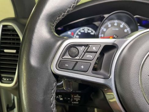 Used 2019 Porsche Cayenne AWD/4WD image 39