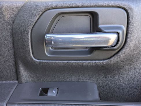 Used 2023 Chevrolet Silverado 2500 Custom w/ Custom Value Package image 31