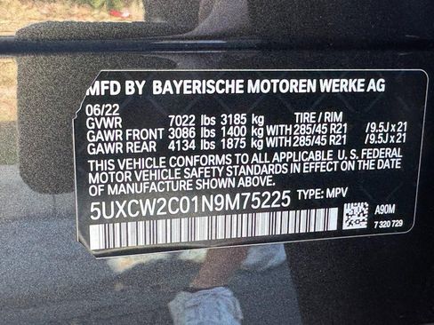 Used 2022 BMW X7 xDrive40i w/ Premium Package image 28