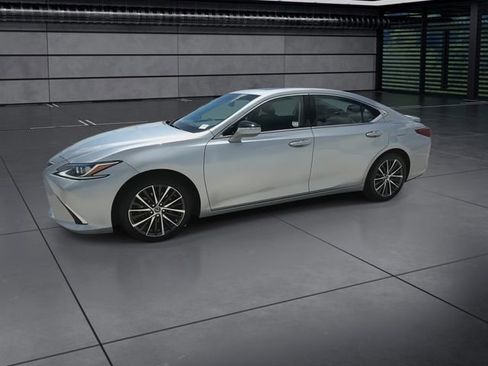 Used 2022 Lexus ES 350 w/ Premium Package FWD image 4