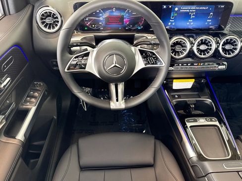New 2026 Mercedes-Benz GLB 250 4MATIC image 20