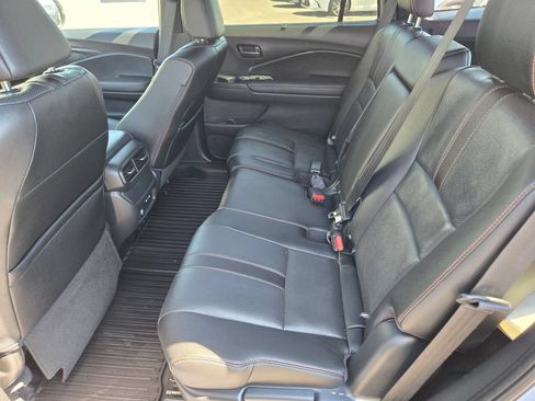 Used 2024 Honda Passport TrailSport image 10