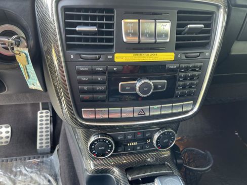 Used 2014 Mercedes-Benz G 63 AMG 4MATIC image 35