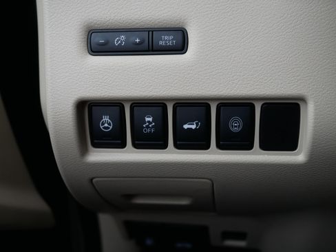 Certified 2024 Nissan Murano Platinum w/ Cargo Package image 26