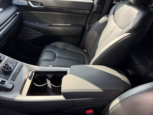 Certified 2025 Hyundai Palisade Calligraphy image 14