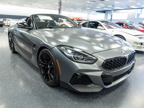Used 2021 BMW Z4 M40i w/ Executive Package RWD image 3