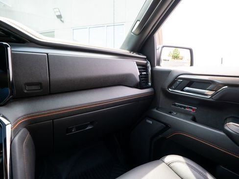 Used 2025 GMC Sierra 1500 AT4 w/ AT4 Premium Package AWD/4WD image 46