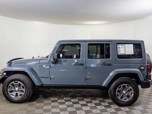 Used 2014 Jeep Wrangler Unlimited Rubicon w/ Connectivity Group AWD/4WD image 16