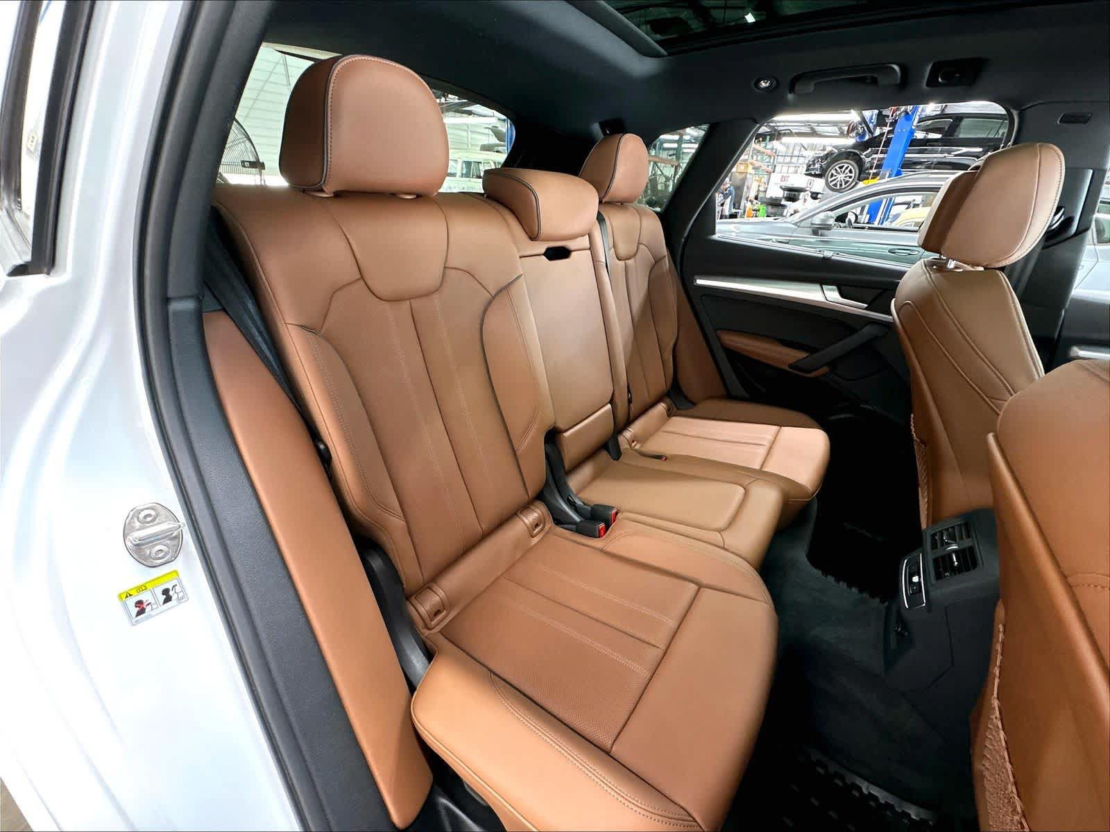 Used 2024 Audi Q5 2.0T Premium Plus w/ Premium Plus Package AWD/4WD image 28