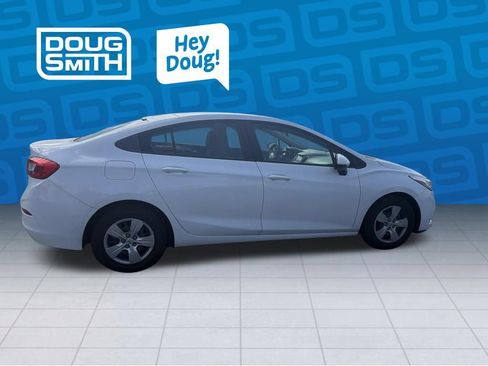 Used 2017 Chevrolet Cruze LS FWD image 2