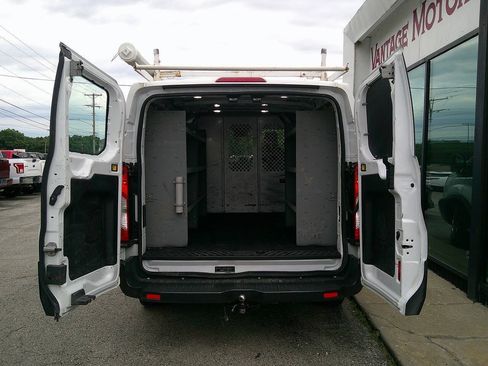 Used 2019 Ford Transit 250 130 Low Roof w/ Exterior Upgrade Package RWD image 7