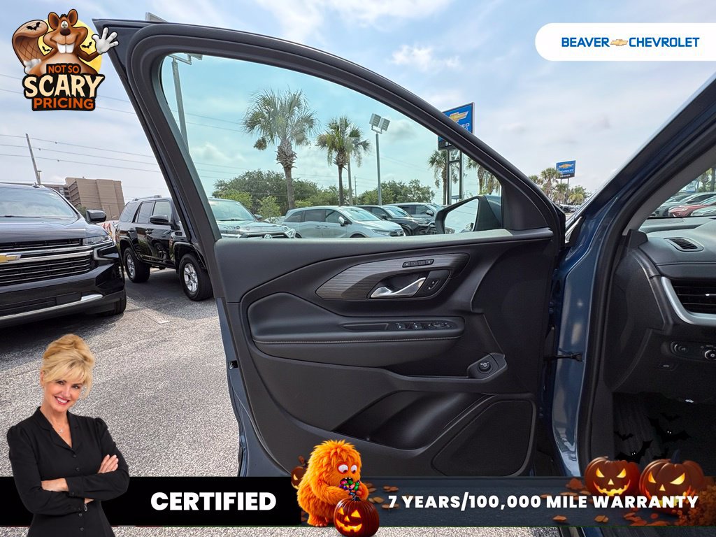 Used 2024 GMC Terrain SLT AWD/4WD image 32