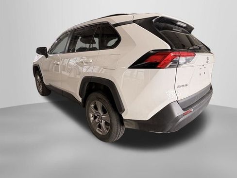 Used 2023 Toyota RAV4 XLE image 5