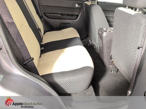 Used 2008 MAZDA Tribute s image 26