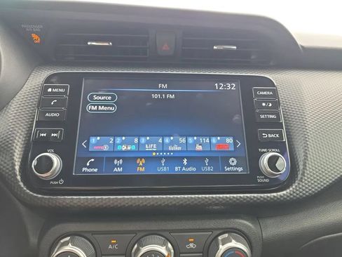 Used 2023 Nissan Kicks SV w/ Interior Electronics Package FWD image 26