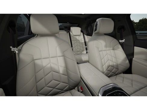 New 2025 BMW i7 eDrive50 w/ M Sport Package image 11