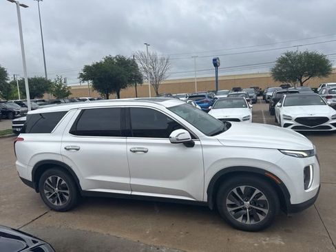 Used 2022 Hyundai Palisade SEL FWD image 9
