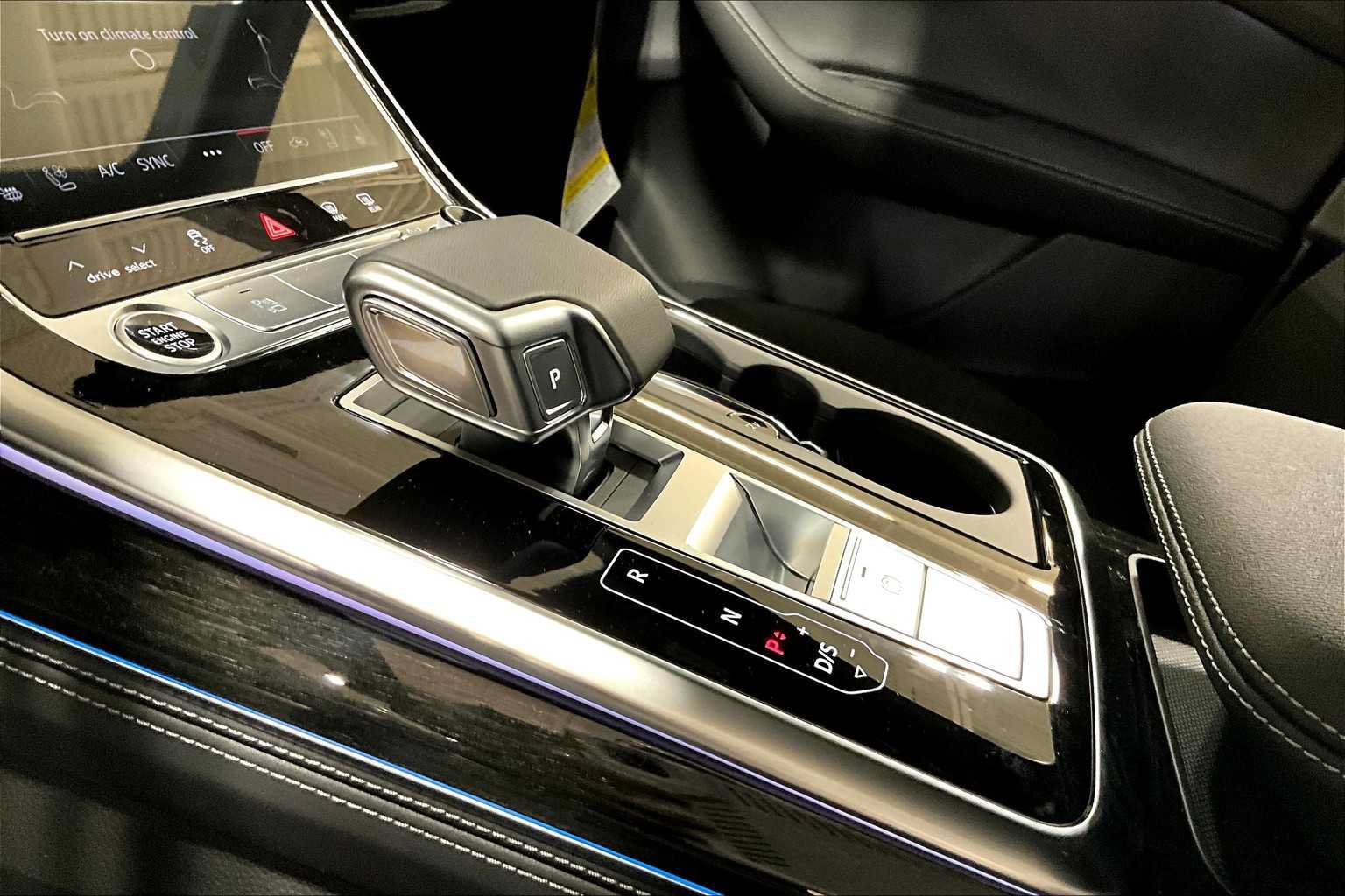 New 2026 Audi Q7 3.0T Premium Plus w/ Premium Plus Package AWD/4WD image 7