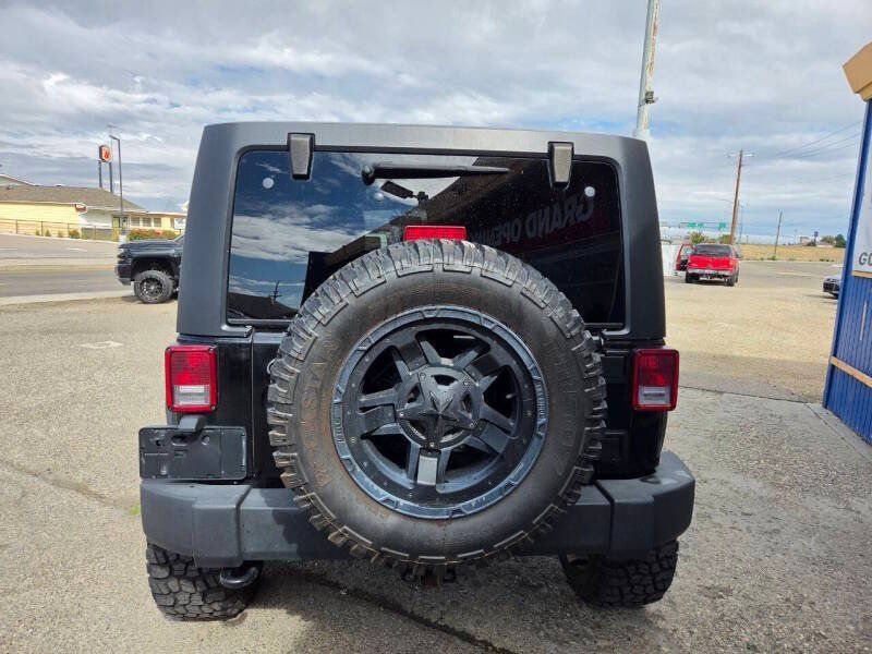 Used 2014 Jeep Wrangler Unlimited Sport w/ Quick Order Package 24S AWD/4WD image 5